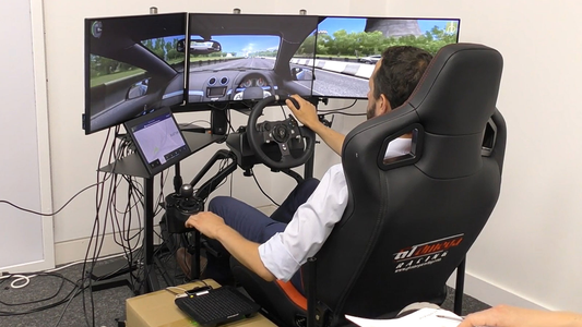 How to Improve Your Lap Times in a Racing Simulator