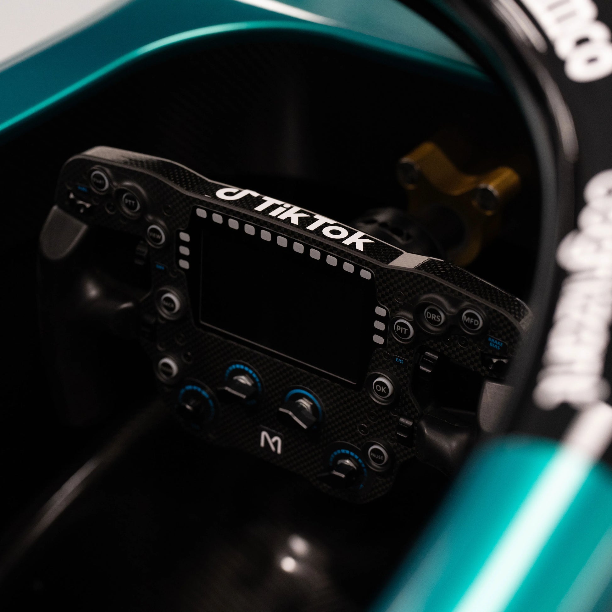 Aston Martin Aramco AMR24 F1 Team Simulator