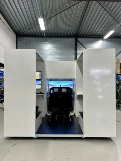 TRC Simulators TRC5000 POD C172G Flight Simulator