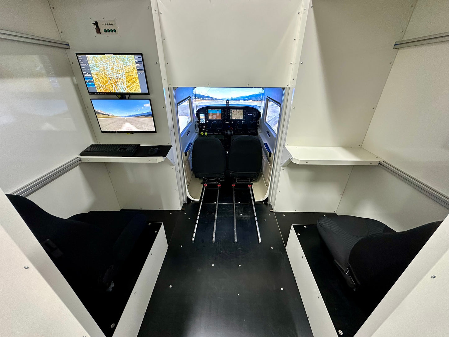 TRC Simulators TRC5000 POD C172G Flight Simulator