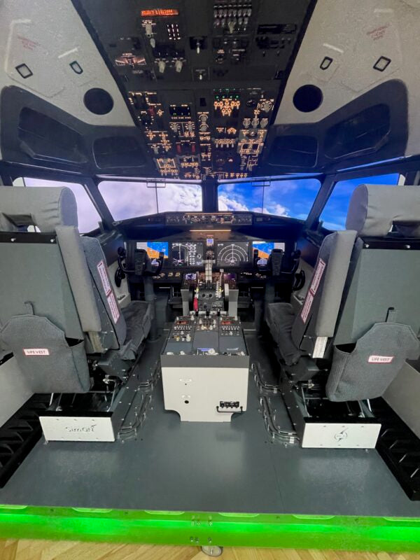 SimOn Solution B737 MAX/NG Cockpit Replica Flight Simulator