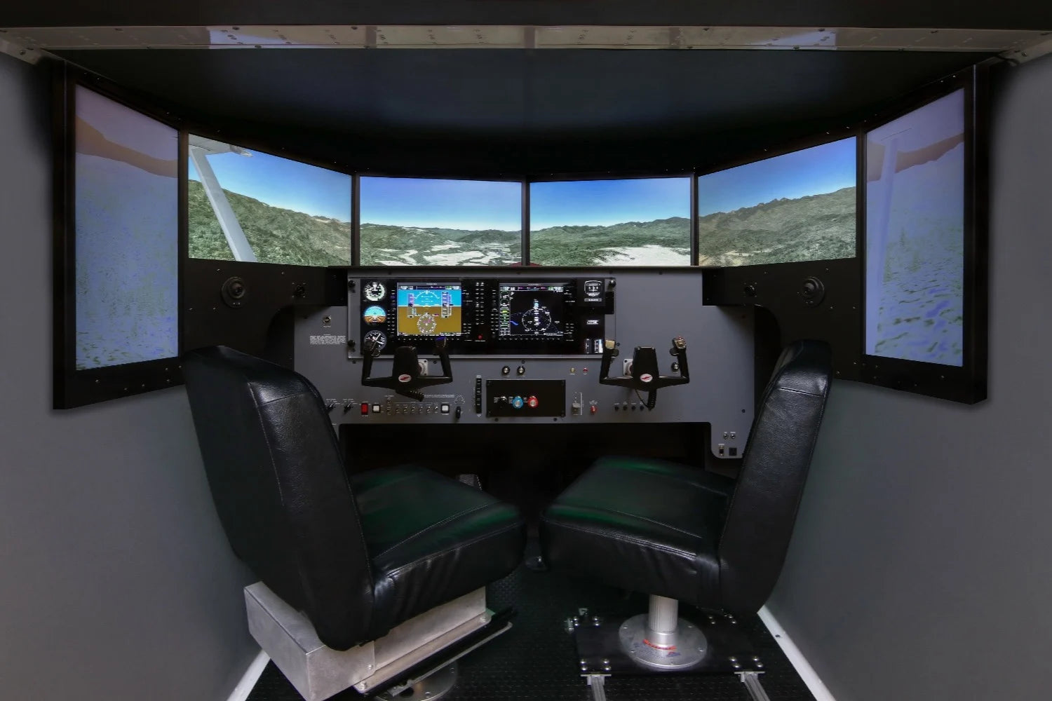 Redbird MCX Flight Simulator