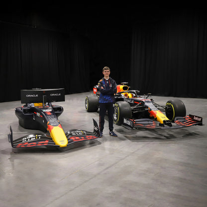 Oracle Red Bull Racing RB18 F1 Team Simulator - Championship Edition