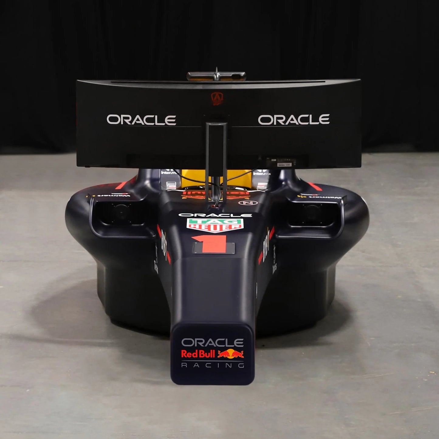 F1 Authentics Oracle Red Bull Racing RB18 F1 Team Simulator - Race Edition