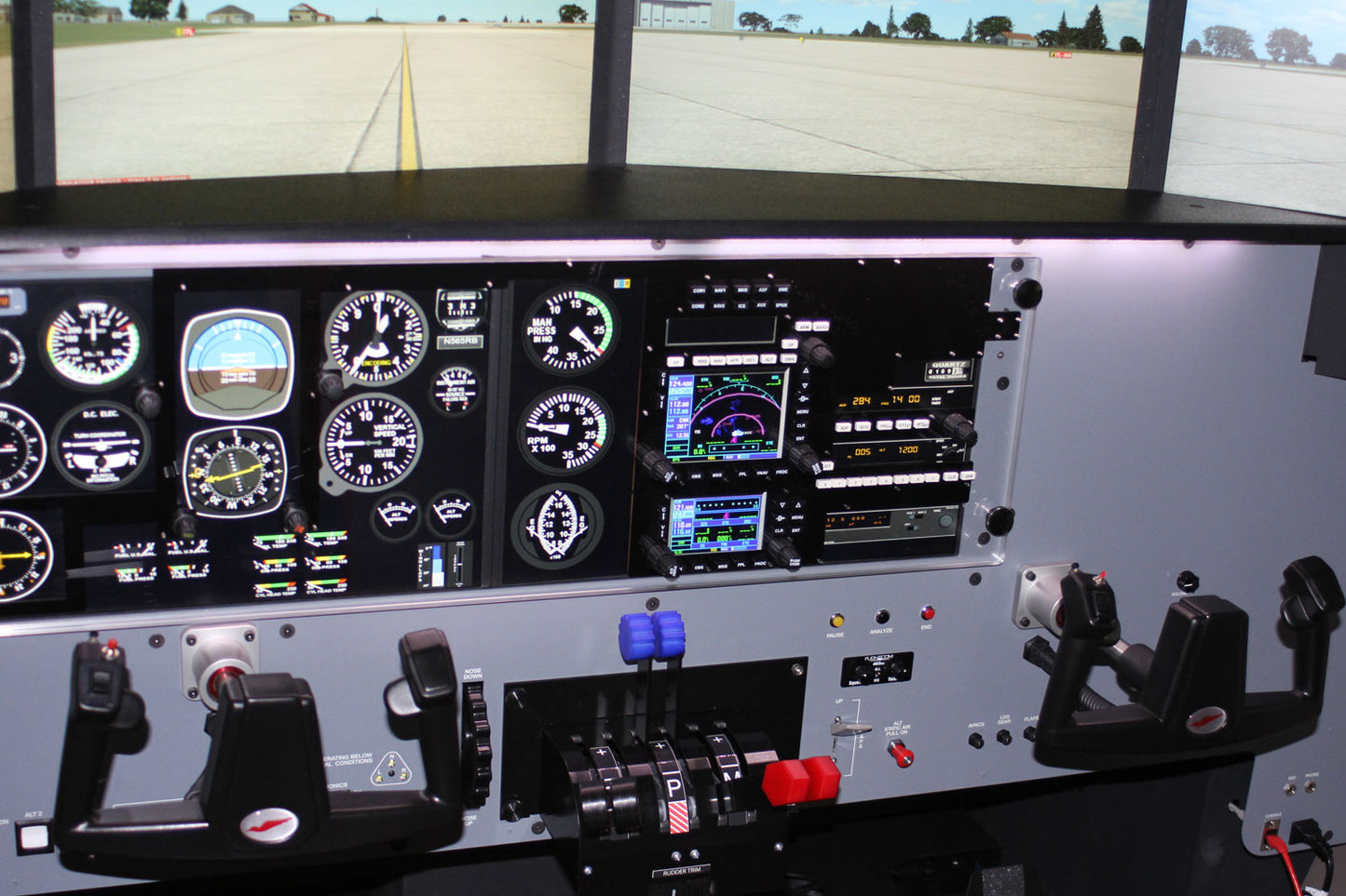 Redbird MCX Flight Simulator